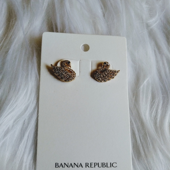 Banana Republic Accessories - Banana Republic Gold Tone Swan Earrings NWT
